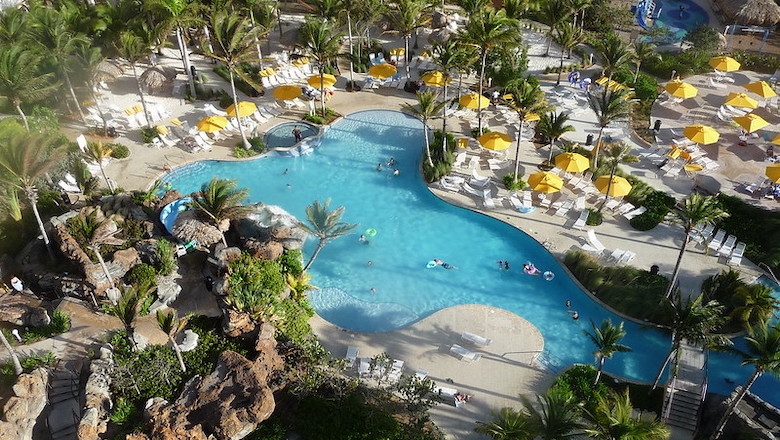 Marriott’s Aruba Surf Club Pool Area