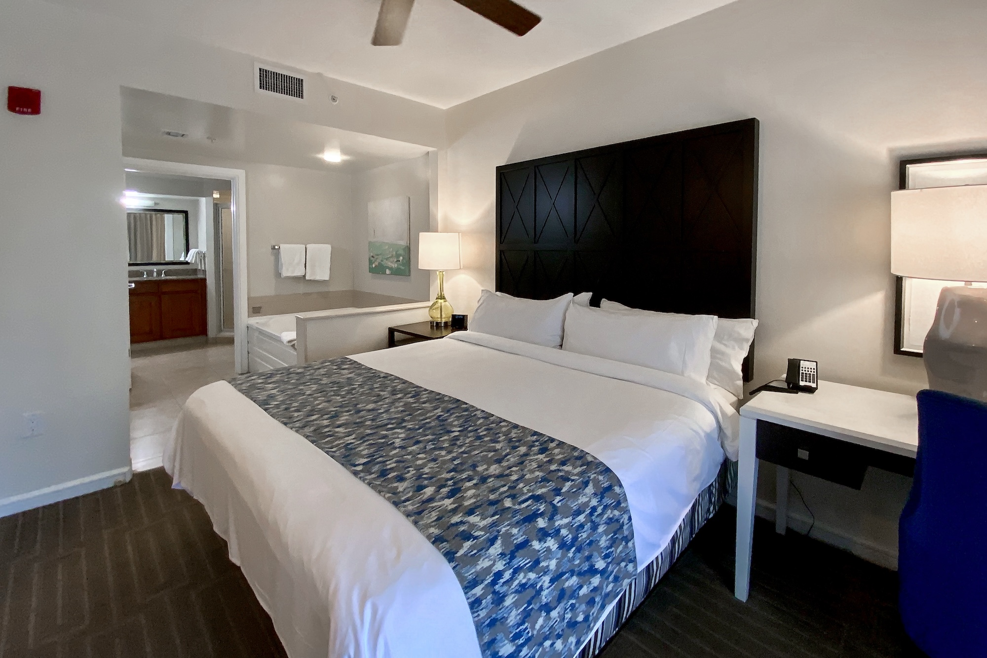 MarriottGrandeVista_room_1br_2br_00010