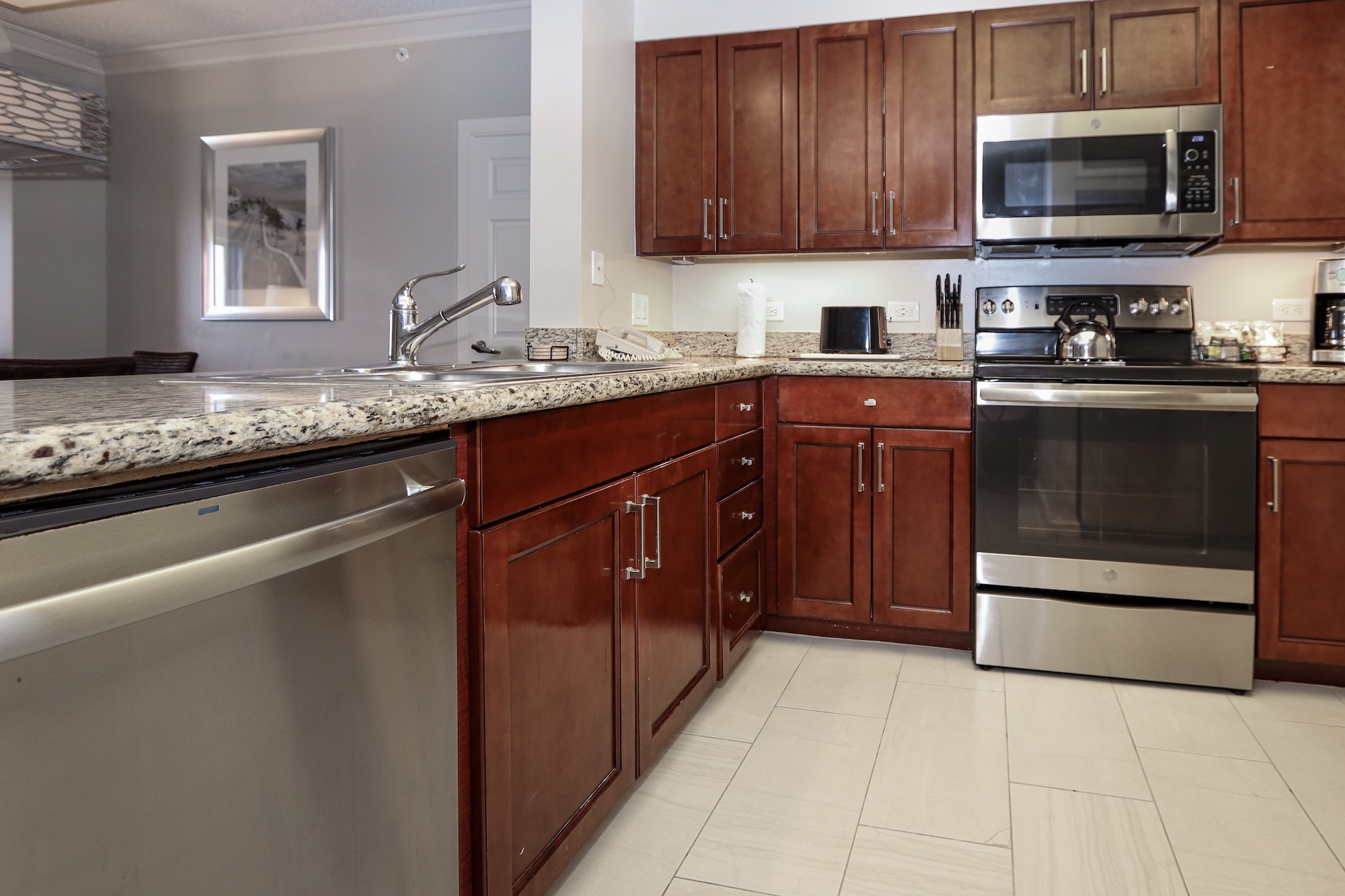 MarriottBeachplaceTowers_room_2br_1br_00021