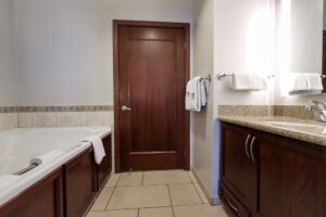 MarriottMauiOceanClub_LahainaNapili_room_1br_2br_00005