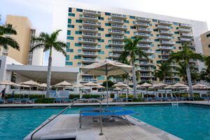 MarriottCrystalShores_resort_00033