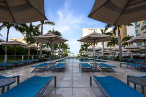 MarriottCrystalShores_resort_00035