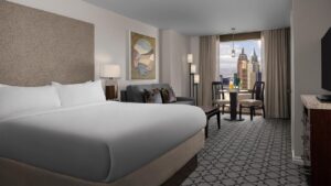 Deluxe Guestroom Grand Chateau 01