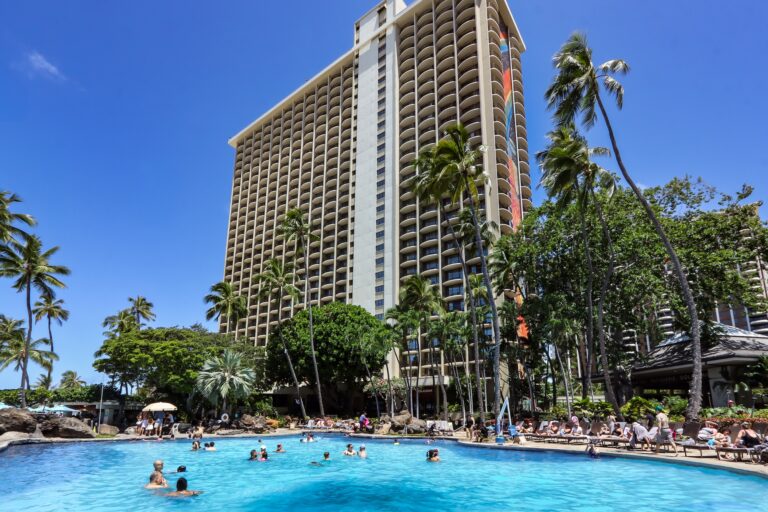 Hilton Hawaiian Village – Lagoon Resales