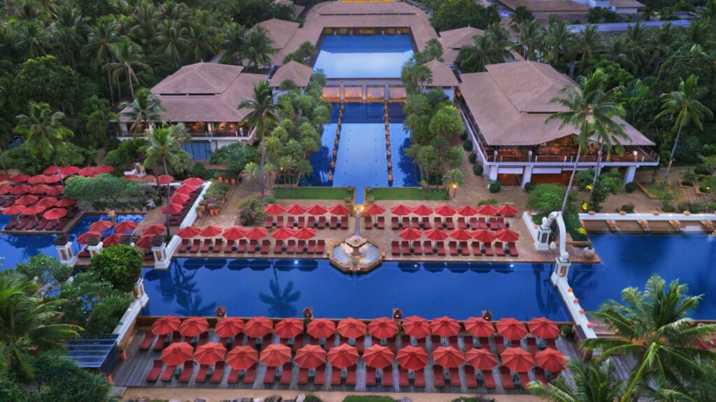 Marriott Phuket Beach Club - 8