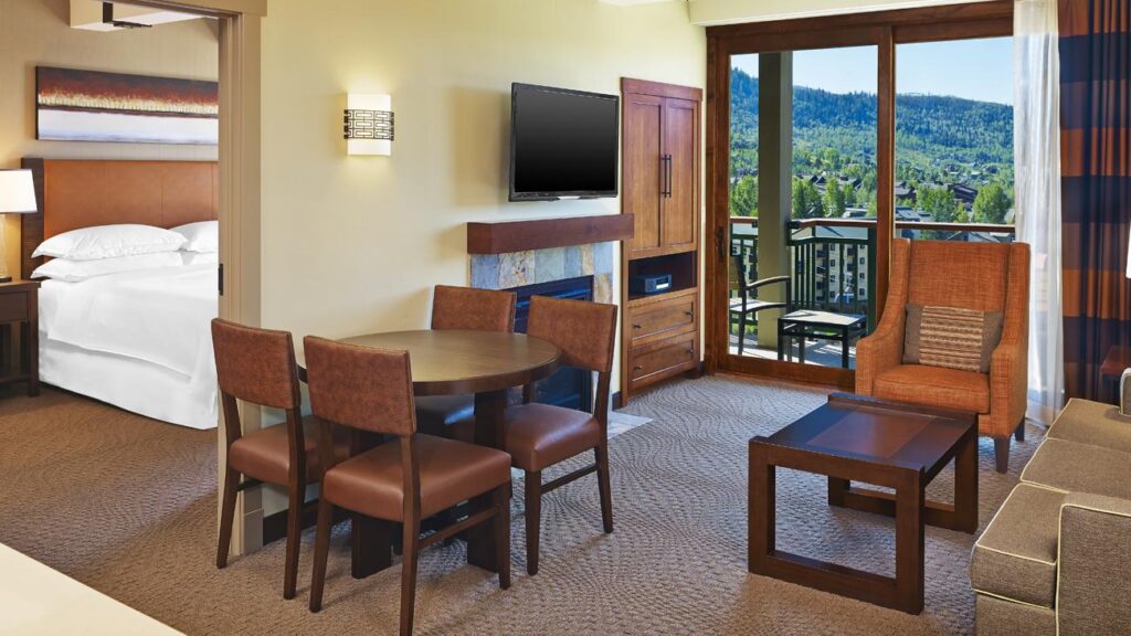 Steamboat Resort Three-Bedroom Villa 1762sqft 01