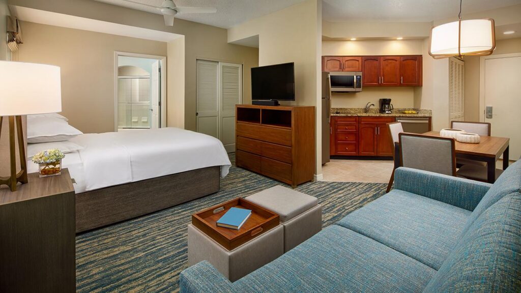 Vistana Resort Two-Bedroom Lockoff Villa 01